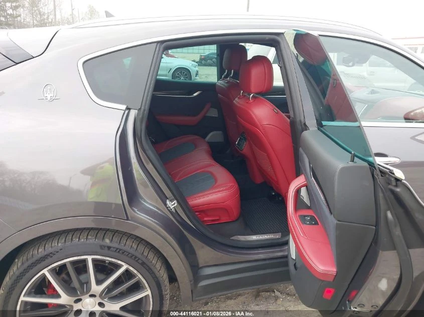 Maserati Levante 3l S Granlusso - изображение 8