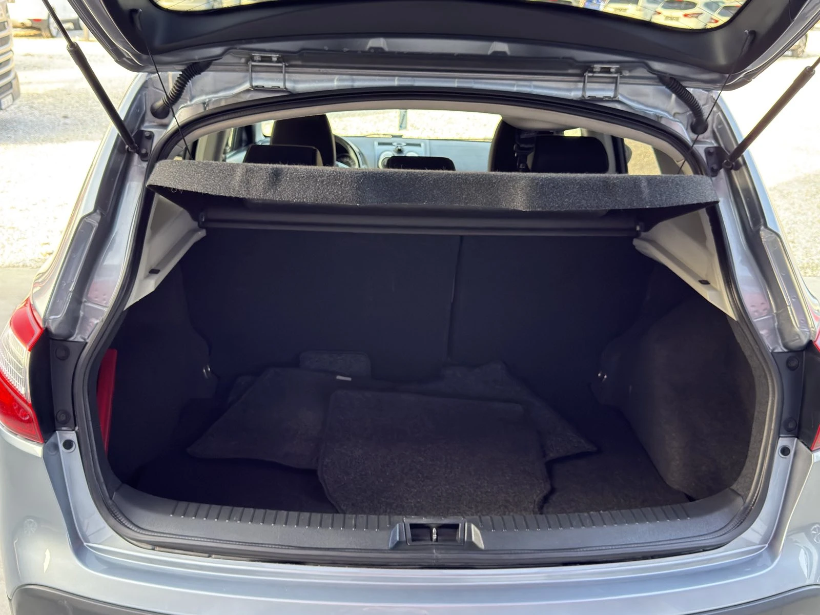 Nissan Qashqai 1.6i EURO5 A, снимка 10 - Автомобили и джипове - 53742698