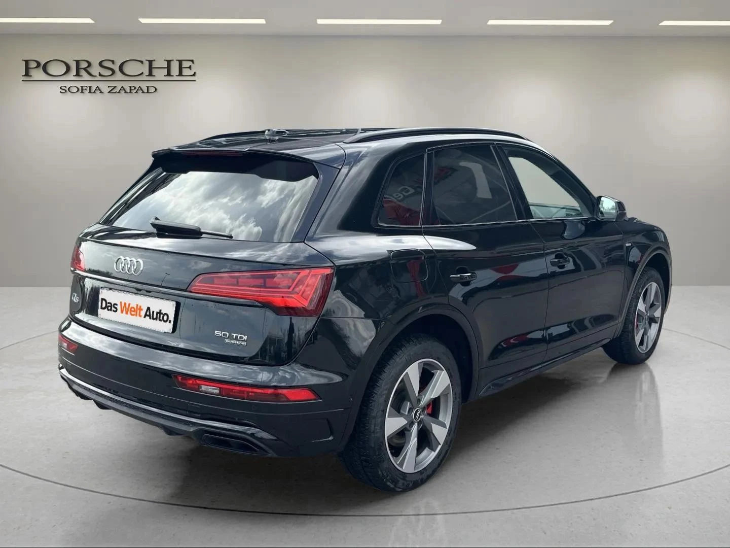 Audi Q5, снимка 3 - Автомобили и джипове - 54076317