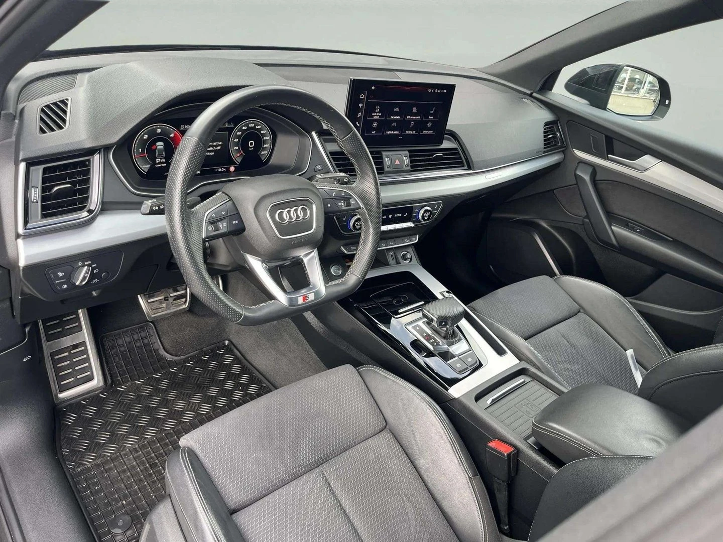 Audi Q5, снимка 7 - Автомобили и джипове - 54076317