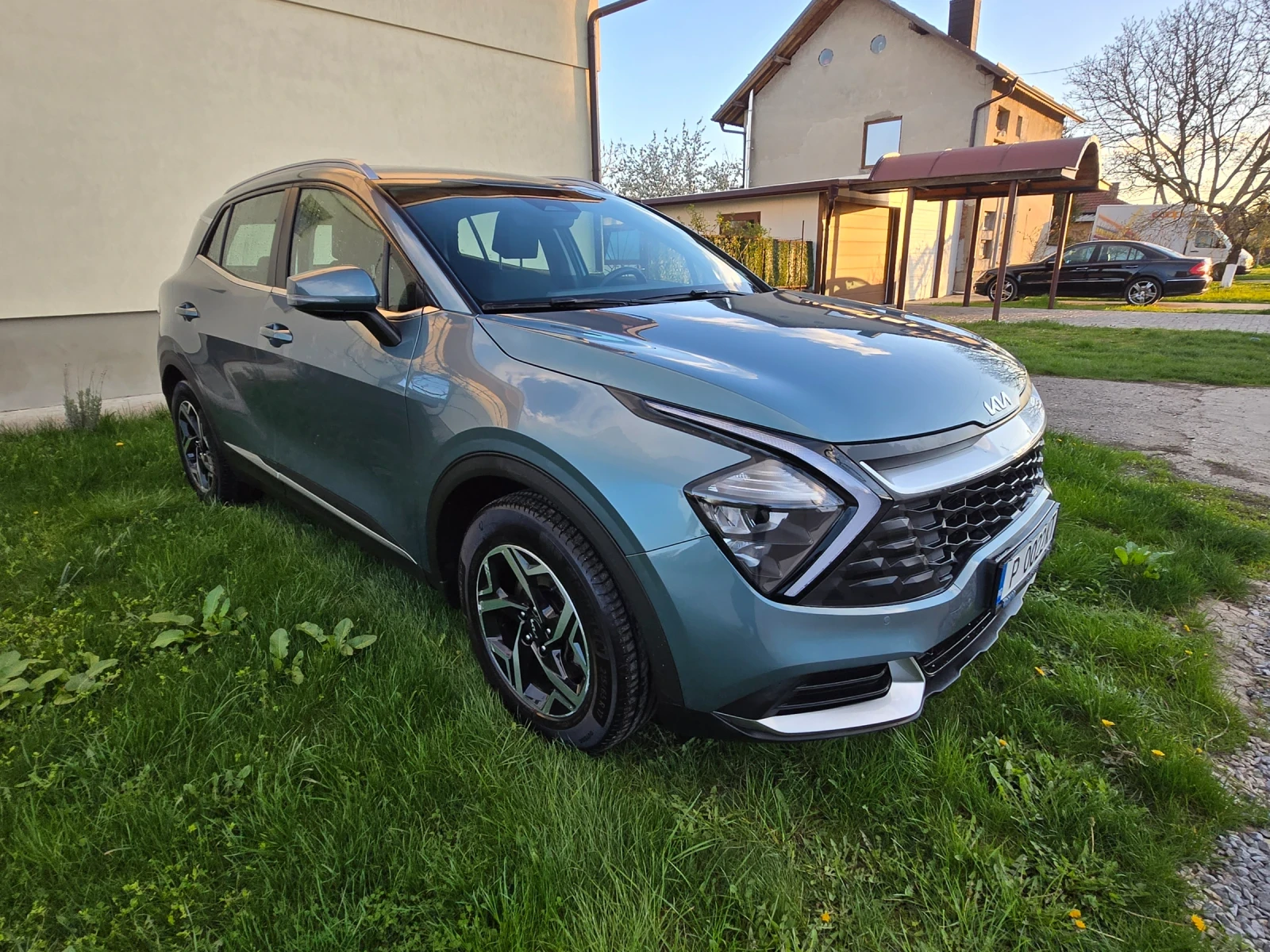 Kia Sportage, снимка 3 - Автомобили и джипове - 54140795