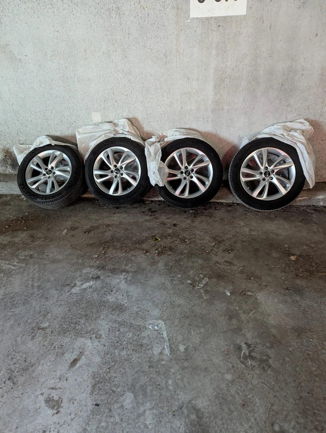 Infiniti Q30, снимка 8 - Автомобили и джипове - 54181431