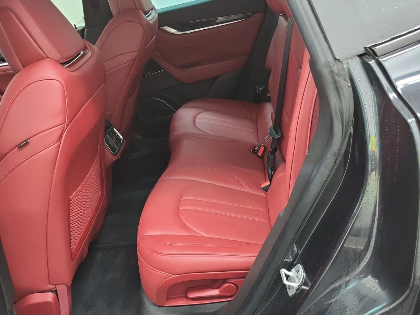 Maserati Levante GT/KEYLESS/LANE ASSIST/ADAPTIVE CRUISE , снимка 14 - Автомобили и джипове - 54229424