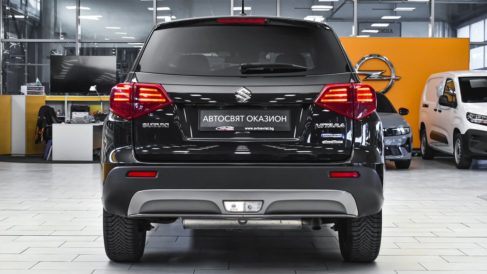 Suzuki Vitara GL+ 1.4 BoosterJet Mild Hybrid 4x4, снимка 3 - Автомобили и джипове - 54244939