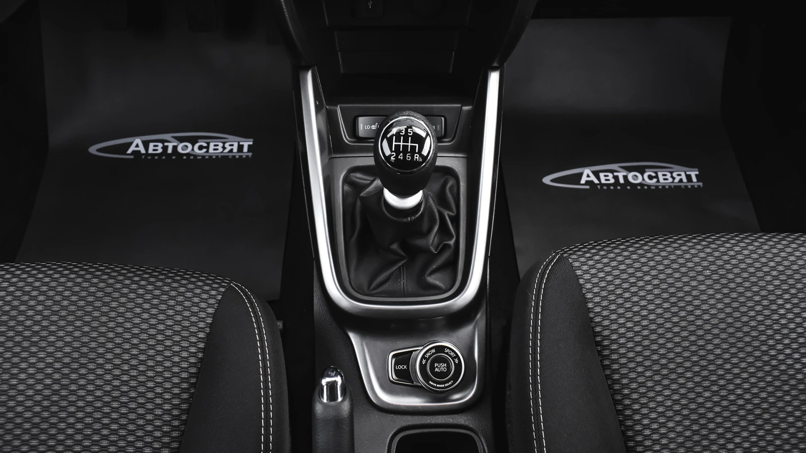 Suzuki Vitara GL+ 1.4 BoosterJet Mild Hybrid 4x4, снимка 14 - Автомобили и джипове - 54244939