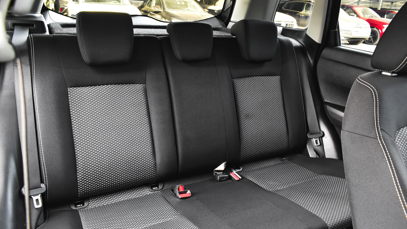 Suzuki Vitara GL+ 1.4 BoosterJet Mild Hybrid 4x4, снимка 11 - Автомобили и джипове - 54244939