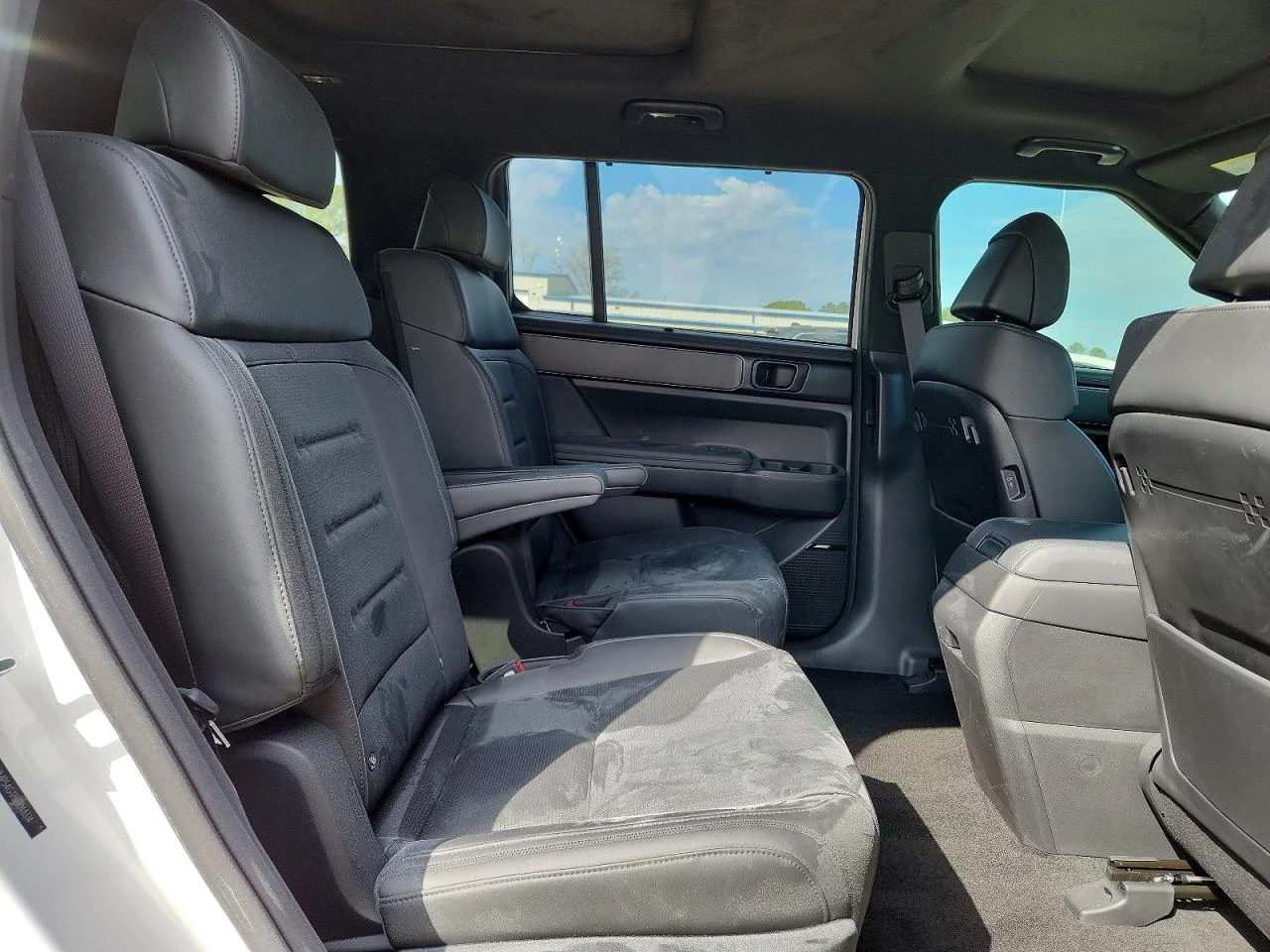 Hyundai Santa fe 1.6l Calligraphy, снимка 11 - Автомобили и джипове - 54356620