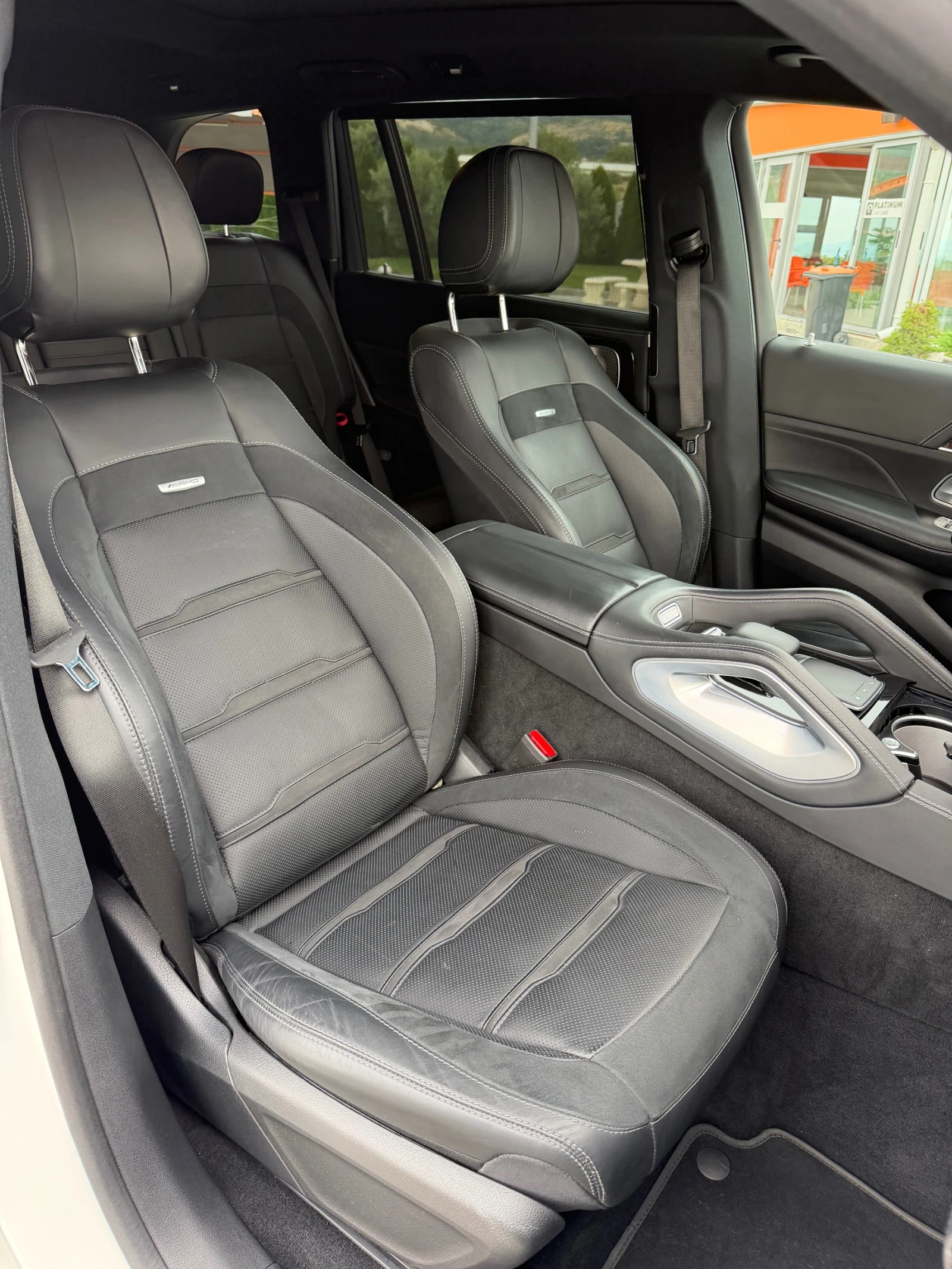 Mercedes-Benz GLS 63 AMG V8 53000 km, снимка 15 - Автомобили и джипове - 55431241