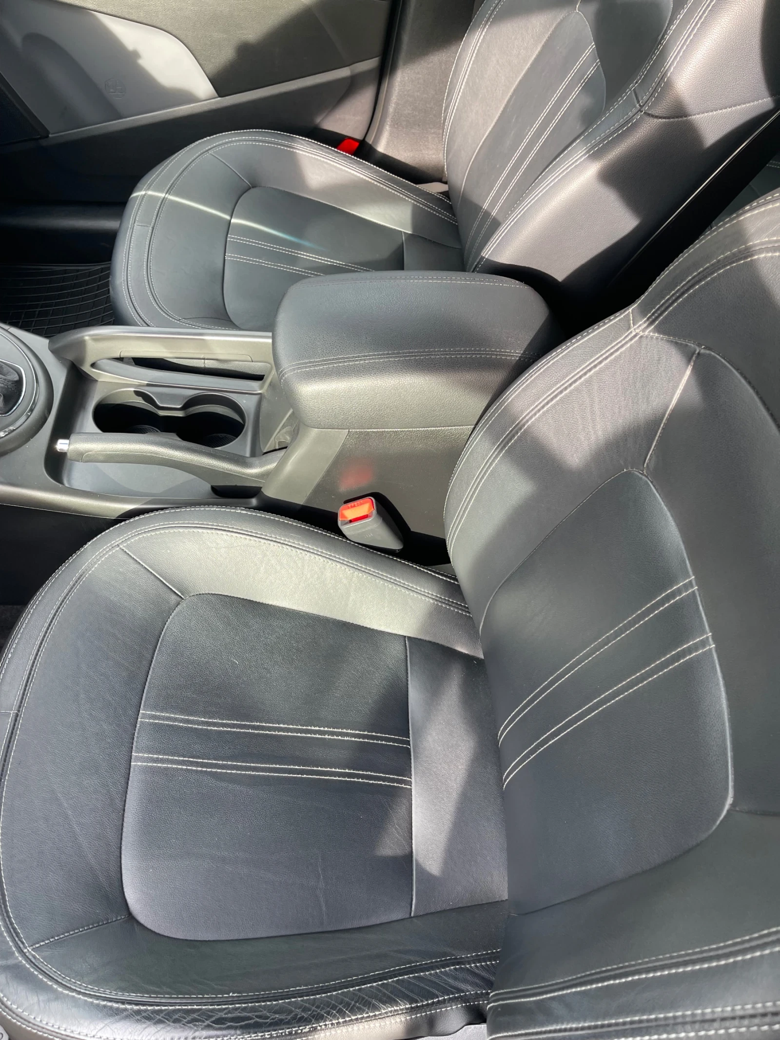 Kia Sportage 2.0crdi 136кс 4x4, снимка 14 - Автомобили и джипове - 55574361