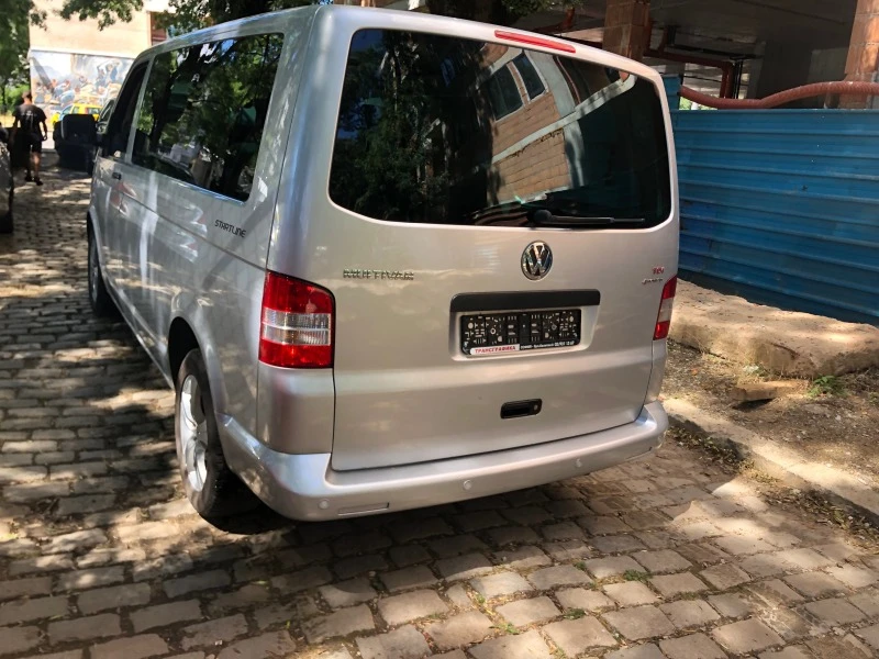 VW Multivan 2.5TDi - 4Motion, снимка 5 - Бусове и автобуси - 41730866