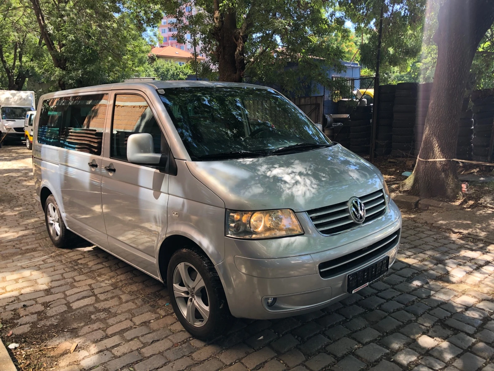 VW Multivan 2.5TDi - 4Motion - изображение 2