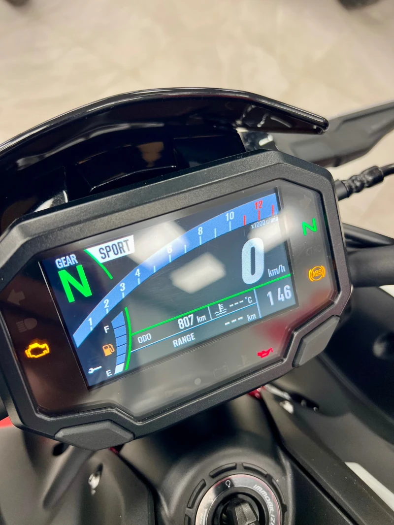 Kawasaki Z 900 TCS ABS 807km!!! - 606 лв/месец, снимка 8 - Мотоциклети и мототехника - 50932100