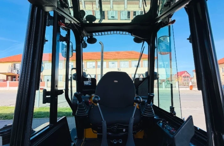 Багер JCB 1cx, снимка 7 - Индустриална техника - 56746567