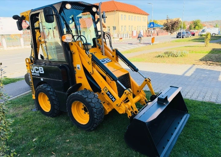 Багер JCB 1cx, снимка 2 - Индустриална техника - 56746567
