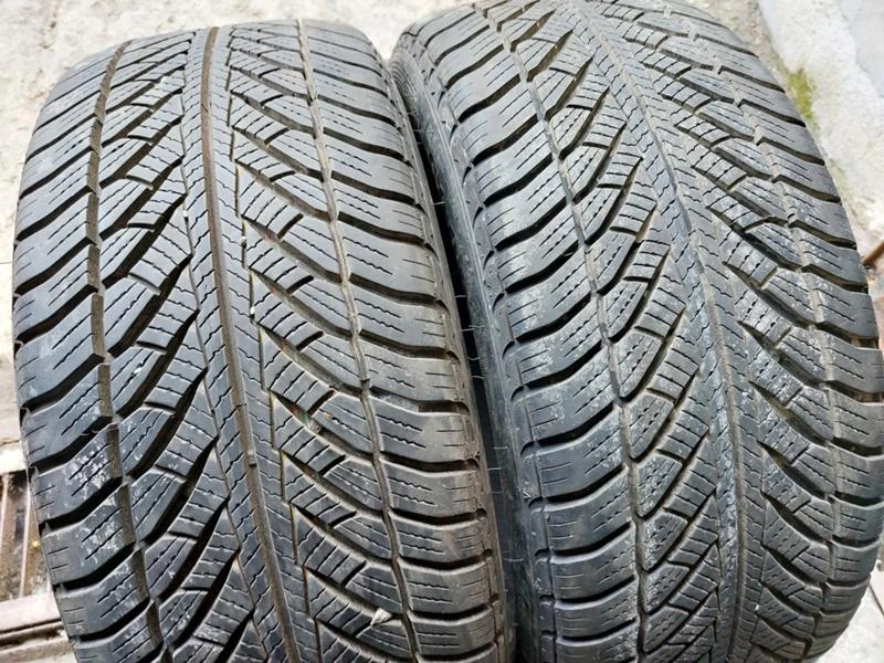 Гуми Летни 245/45R18, снимка 3 - Гуми и джанти - 37110369