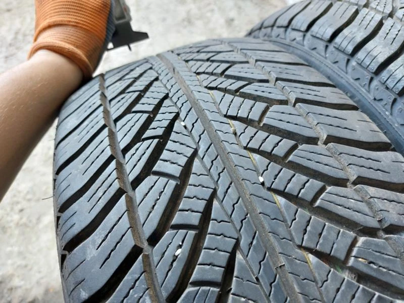 Гуми Летни 245/45R18, снимка 5 - Гуми и джанти - 37110369