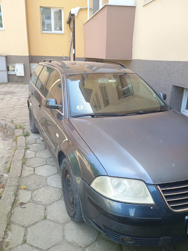 VW Passat, снимка 1 - Автомобили и джипове - 47192818