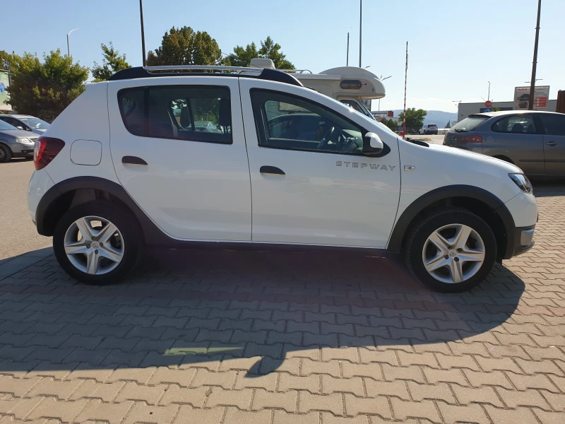 Dacia Sandero Stepway DCi 90, снимка 8 - Автомобили и джипове - 47282393