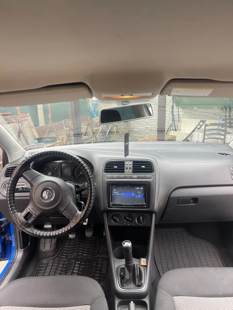 VW Polo, снимка 5 - Автомобили и джипове - 48166027