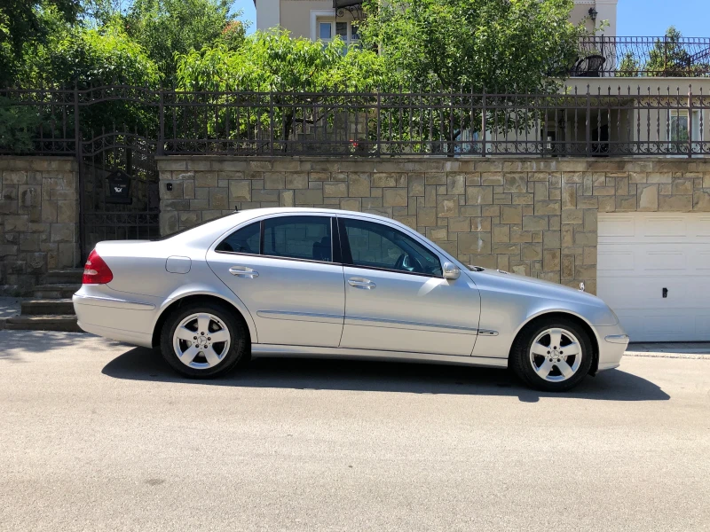 Mercedes-Benz E 270, снимка 4 - Автомобили и джипове - 48201227