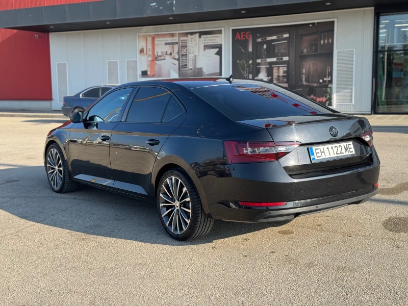 Skoda Superb 2.0 TDI, снимка 4 - Автомобили и джипове - 48703335