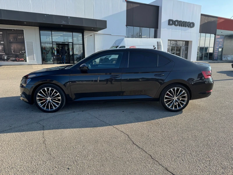 Skoda Superb 2.0 TDI, снимка 12 - Автомобили и джипове - 48703335