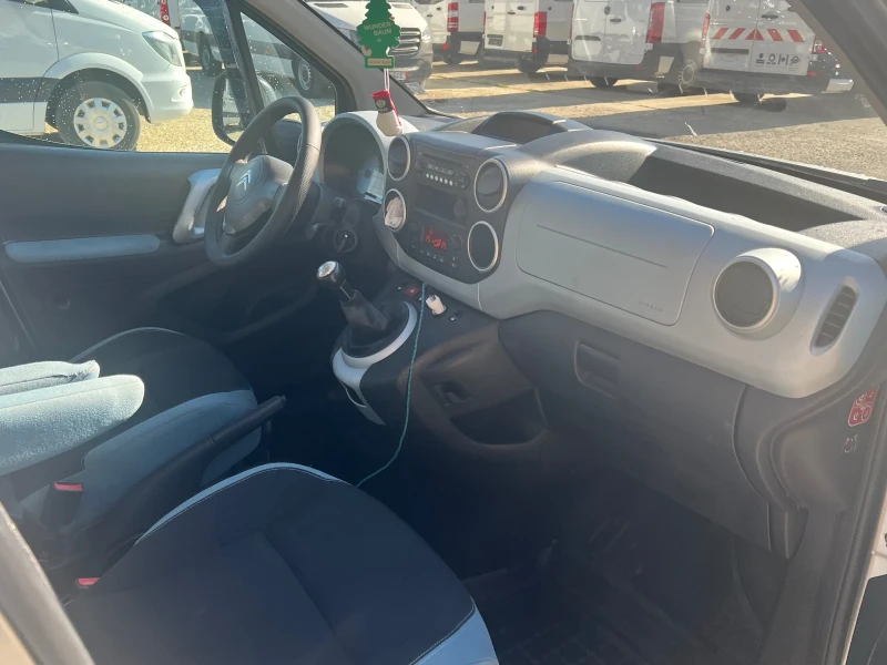 Citroen Berlingo, снимка 6 - Автомобили и джипове - 48938963