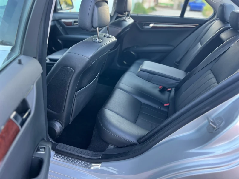 Mercedes-Benz C 280 3.0/V6//4MATIK, снимка 14 - Автомобили и джипове - 50900381