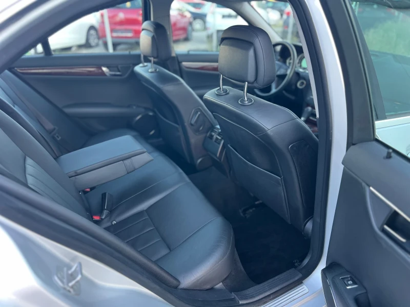 Mercedes-Benz C 280 3.0/V6//4MATIK, снимка 13 - Автомобили и джипове - 50900381