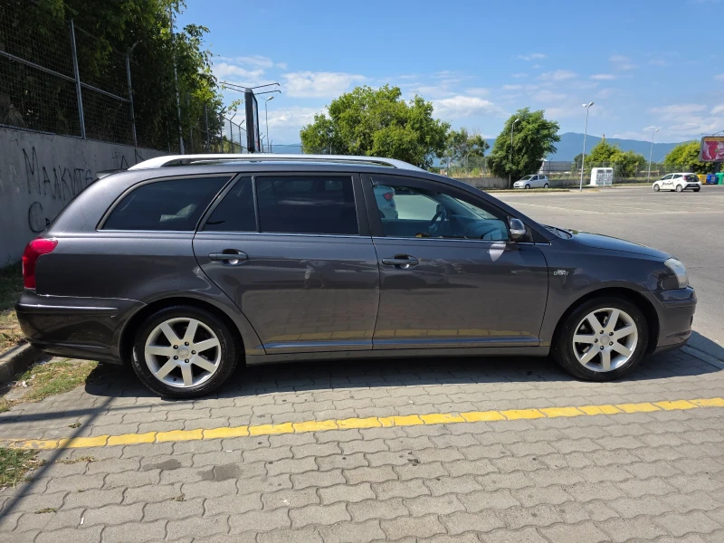 Toyota Avensis, снимка 8 - Автомобили и джипове - 52634749