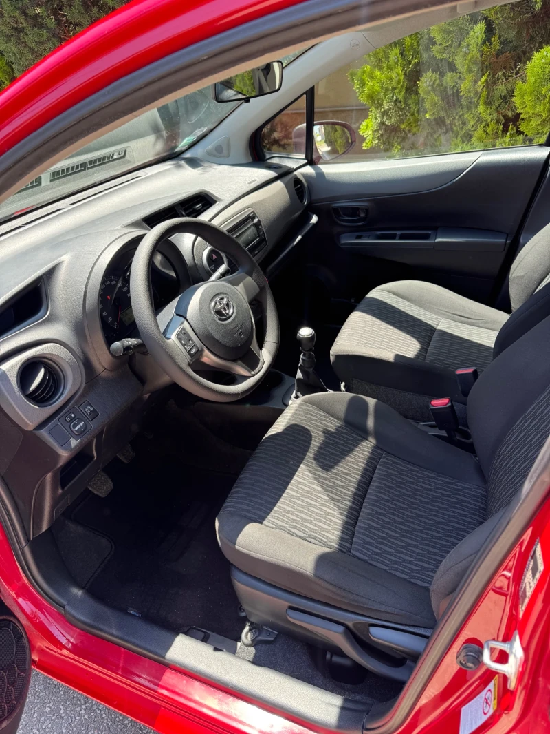 Toyota Yaris 1.4D / 6 скорости / Euro 5, снимка 10 - Автомобили и джипове - 51219680
