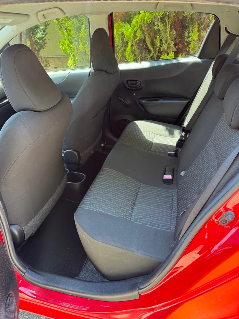 Toyota Yaris 1.4D / 6 скорости / Euro 5, снимка 11 - Автомобили и джипове - 51219680