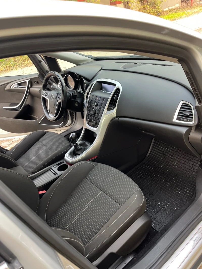 Opel Astra 1, 6 16v, снимка 9 - Автомобили и джипове - 52495387