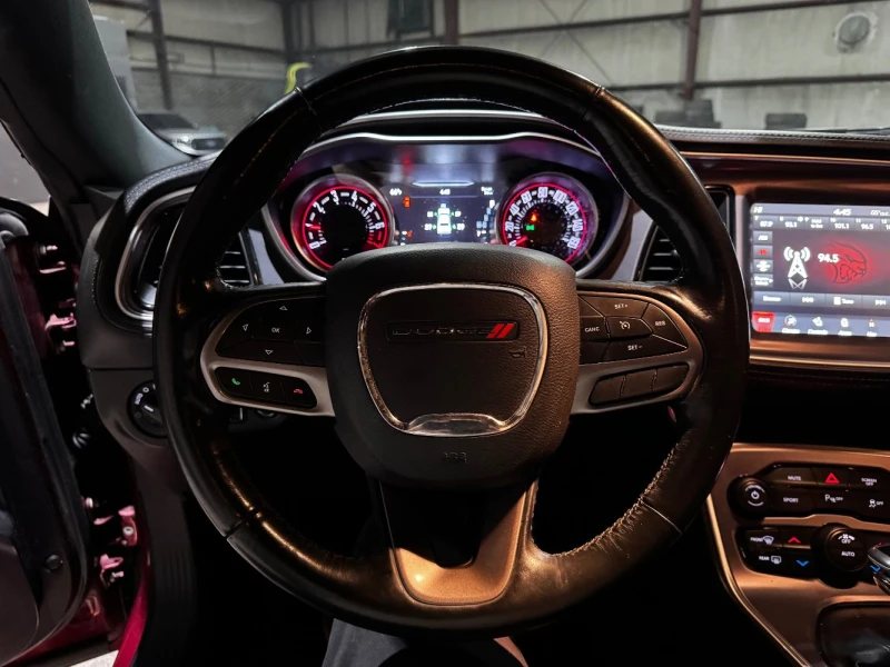 Dodge Challenger SXT, снимка 8 - Автомобили и джипове - 52728959