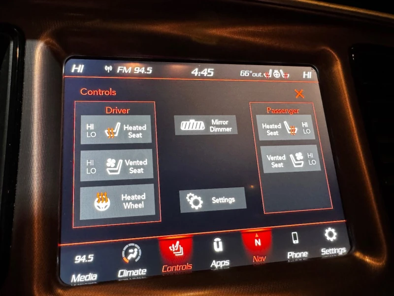 Dodge Challenger SXT, снимка 9 - Автомобили и джипове - 52728959