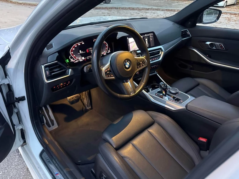 BMW 330 * 330i xDrive Sedan * CARFAX * БЕЗ ПЪРВОНАЧАЛНА ВН, снимка 6 - Автомобили и джипове - 52901230