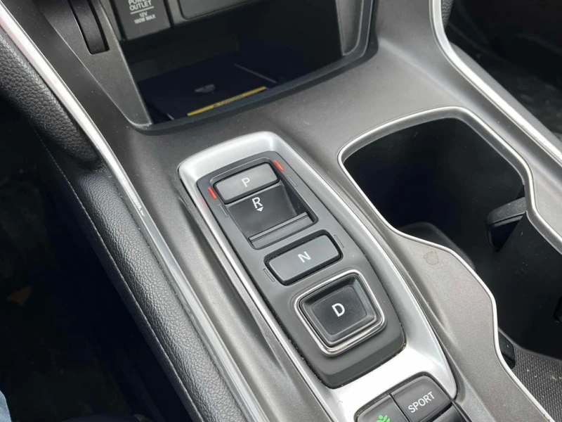 Honda Accord * Touring 2.0 * CARFAX * БЕЗ ПЪРВОНАЧАЛНА ВНОСКА, снимка 9 - Автомобили и джипове - 52940368