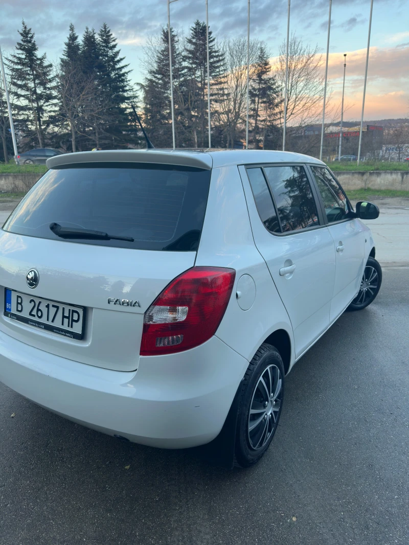 Skoda Fabia, снимка 4 - Автомобили и джипове - 53024180
