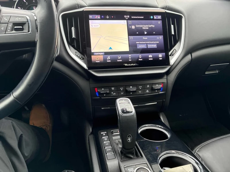 Maserati Ghibli S Q4 GranLusso  CARFAX, снимка 9 - Автомобили и джипове - 53121295