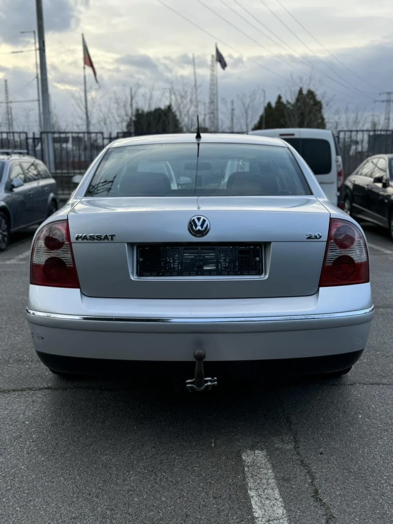 VW Passat, снимка 6 - Автомобили и джипове - 53288363
