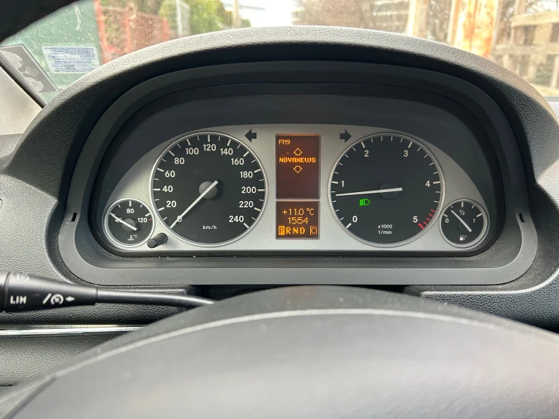 Mercedes-Benz B 180, снимка 8 - Автомобили и джипове - 53485603