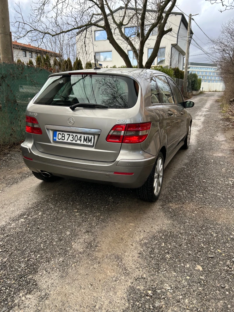 Mercedes-Benz B 180, снимка 9 - Автомобили и джипове - 53485603