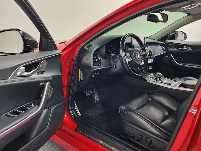 Kia Stinger 2.0 TURBO 2WD DREAM EDITION, снимка 10 - Автомобили и джипове - 55323287