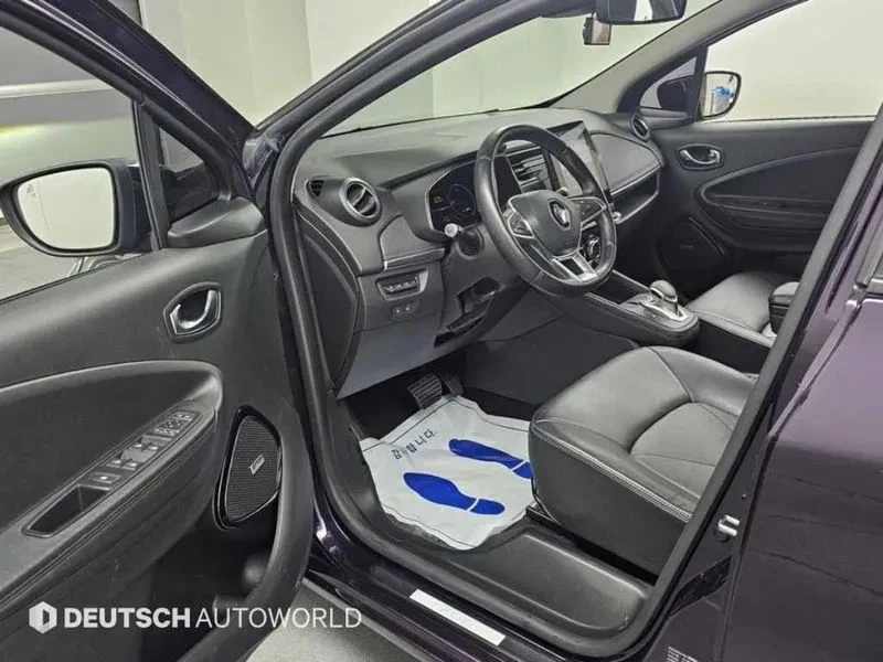 Renault Zoe, снимка 11 - Автомобили и джипове - 56688155