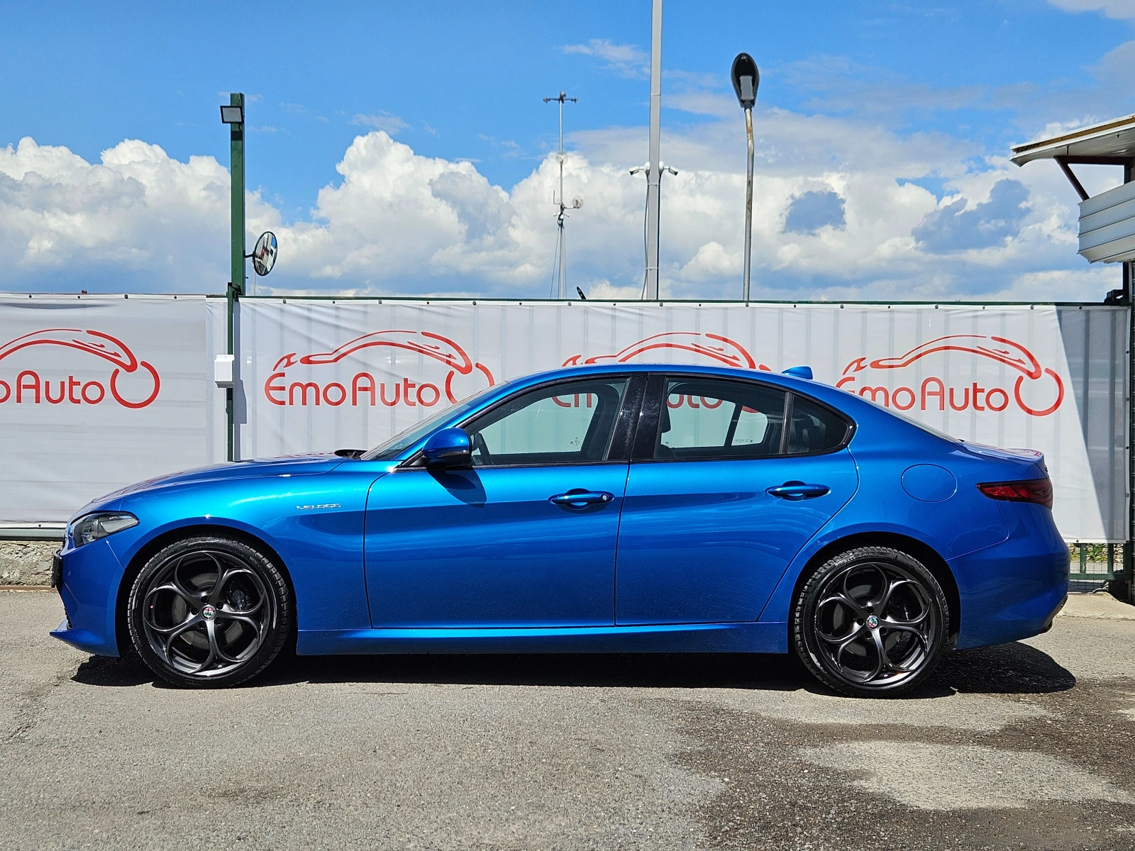 Alfa Romeo Giulia 2.2D/VELOCE/Q4/8ck/LED/ACC/NAVI/БЛУТУТ/EURO 6D/ТОП - изображение 6