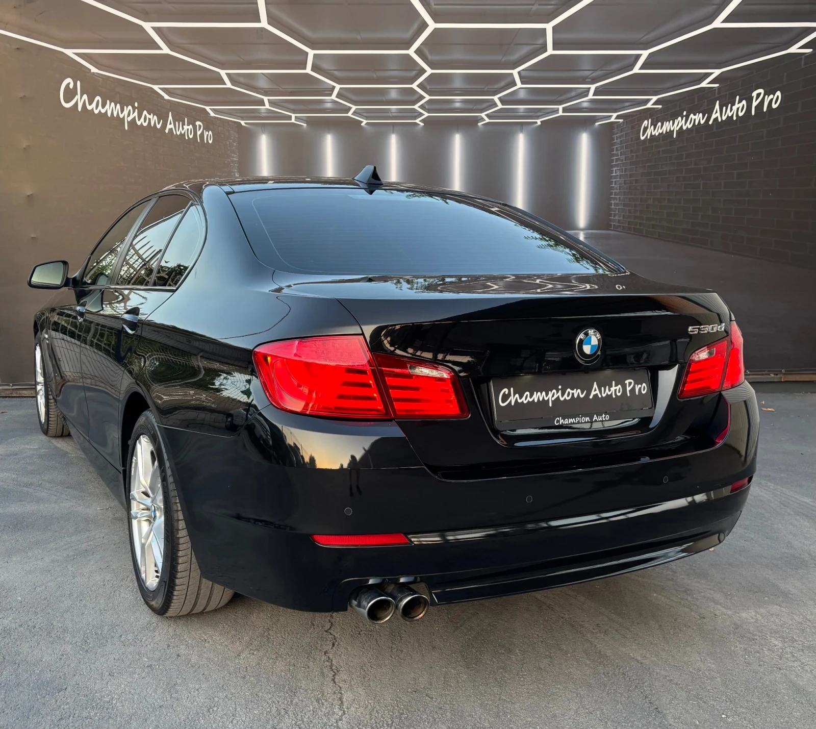 BMW 530 M-Packet - изображение 4
