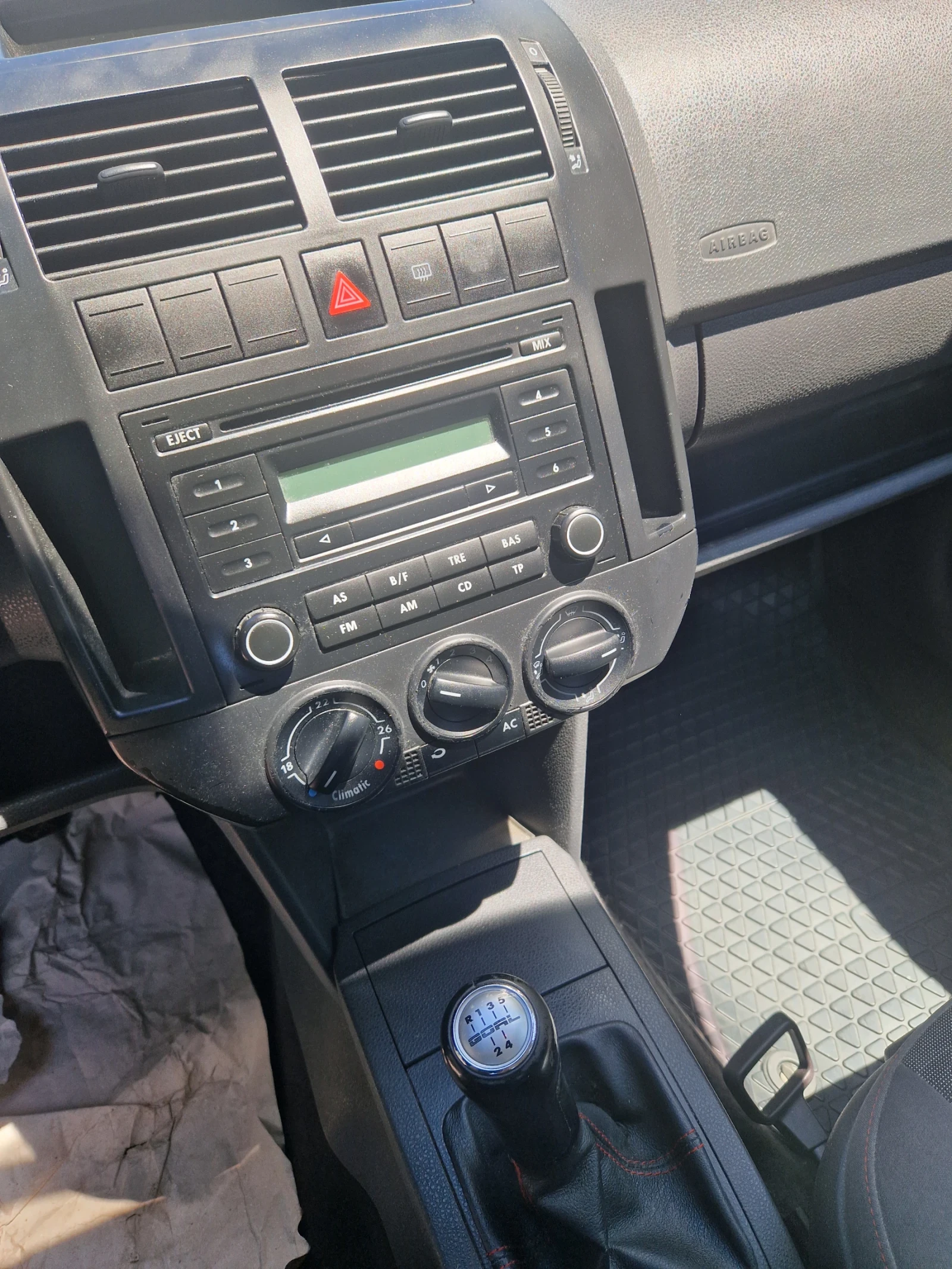 VW Polo 1.2 - изображение 9