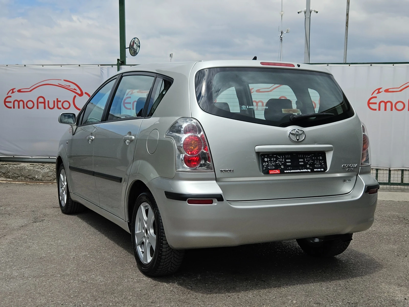 Toyota Corolla verso 2.2D4D/136k.c/6ск/EURO 4/ПЕРФЕКТНА - изображение 5