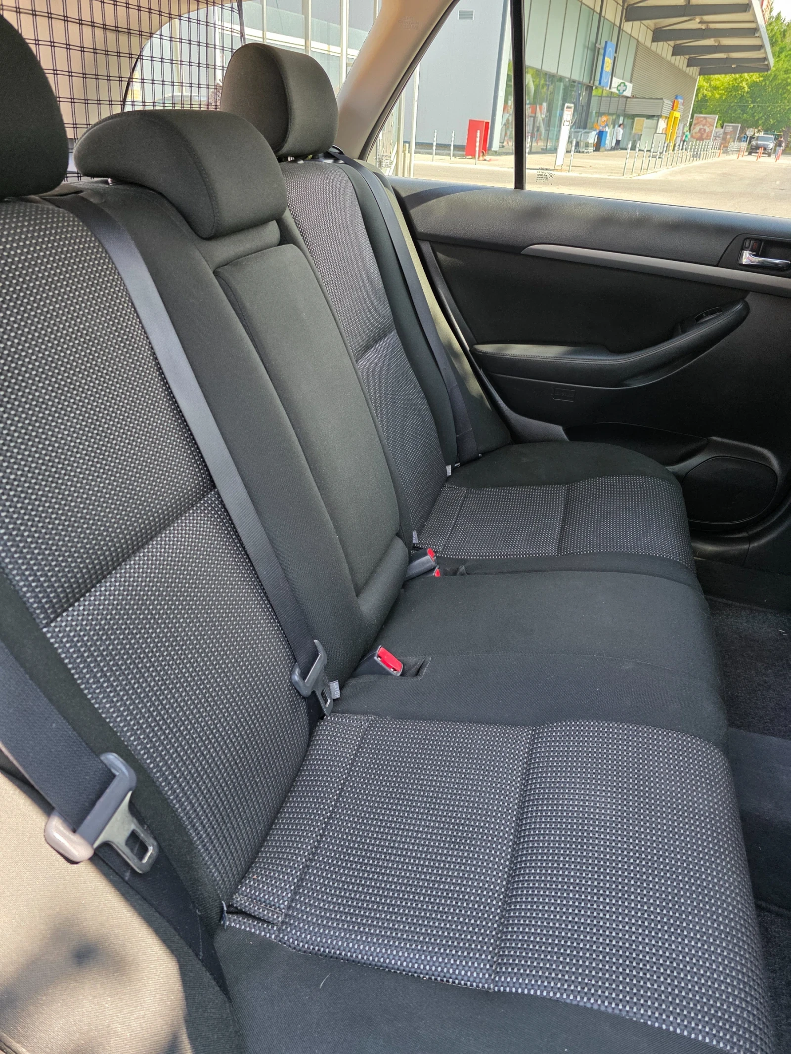 Toyota Avensis | Mobile.bg — изображение 12