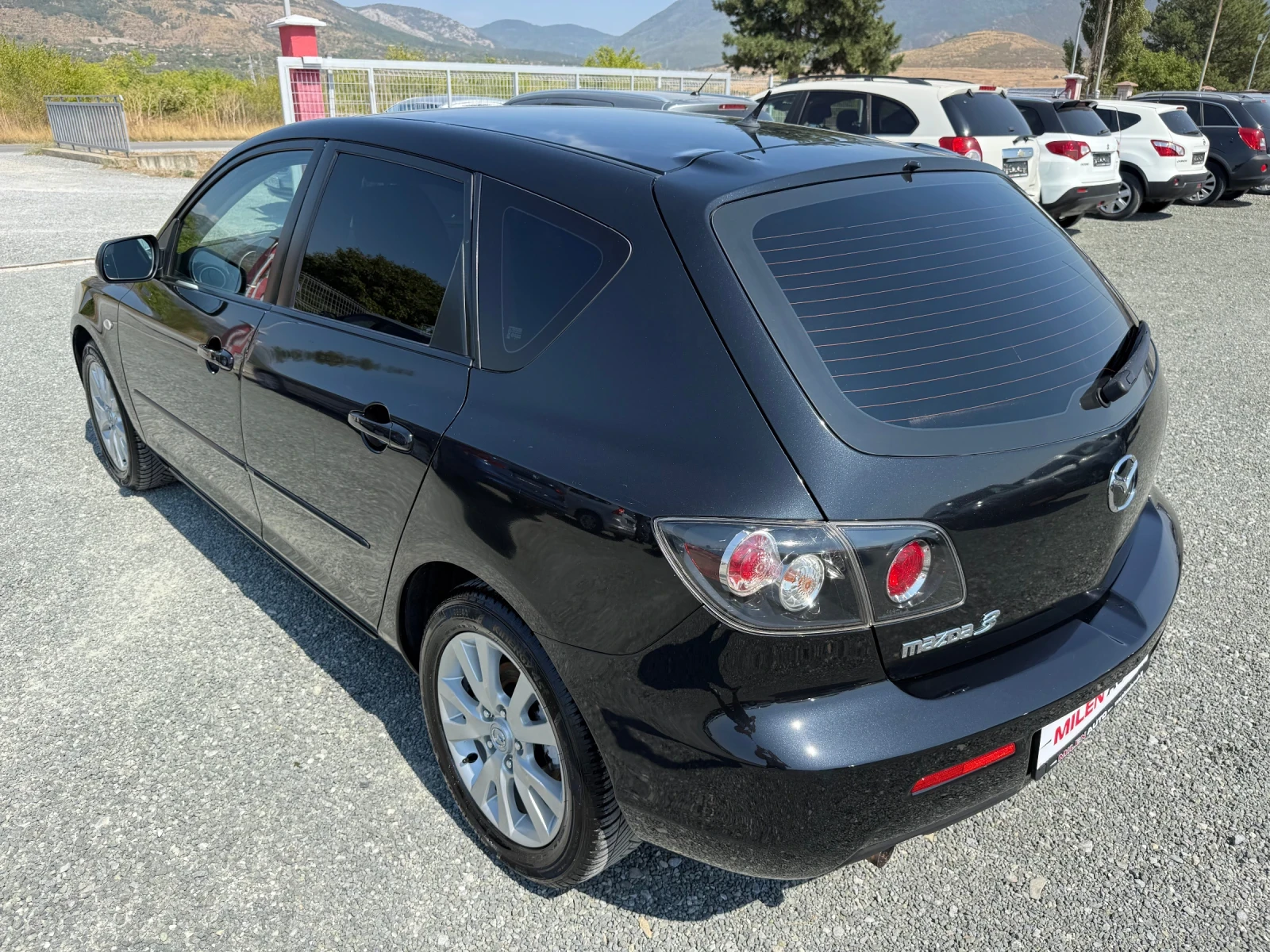 Mazda 3 (KATO НОВА) - изображение 8
